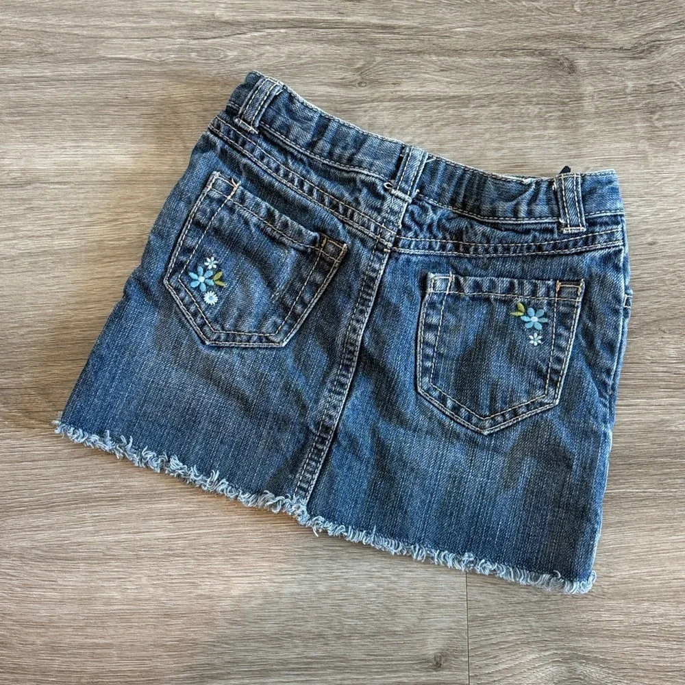 Gymboree toddler girls floral embroidered denim skirt